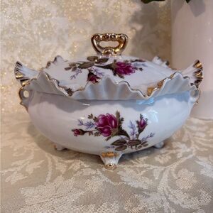 Vintage Tilso Japan Moss Rose Footed Porcelain Dresser Box